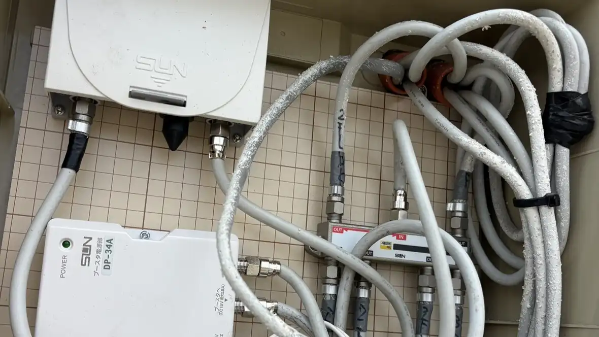 【2026年8月9日】新規設置したサン電子のブースター(電源分離型 利得切換式 UHFブースタ HU453)【東京都葛飾区】