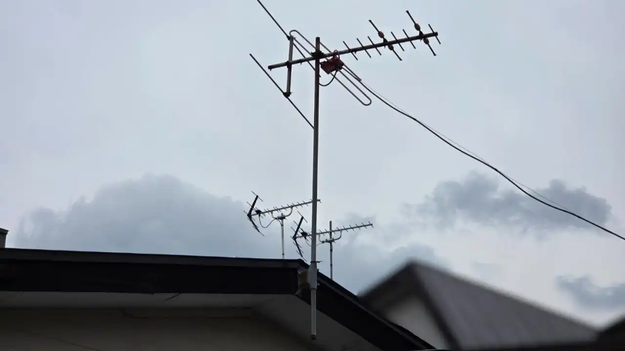 【2026年10月15日】アンテナの給電部が逆さまになっている八木式アンテナ【北海道函館市】