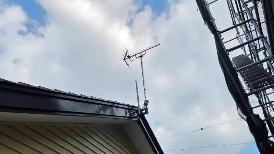 【2026年10月9日】BSアンテナのみ撤去して残された八木式アンテナ【北海道函館市】