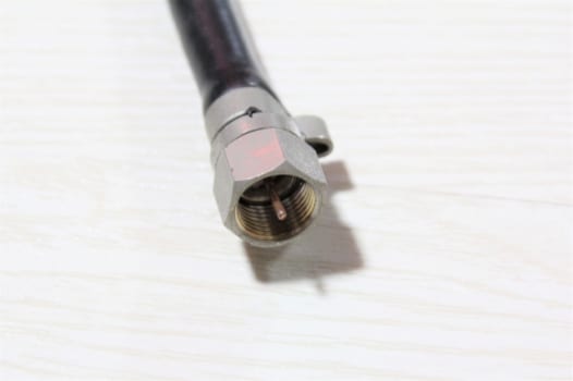 交換のまえに!アンテナ端子のタイプを確認しよう